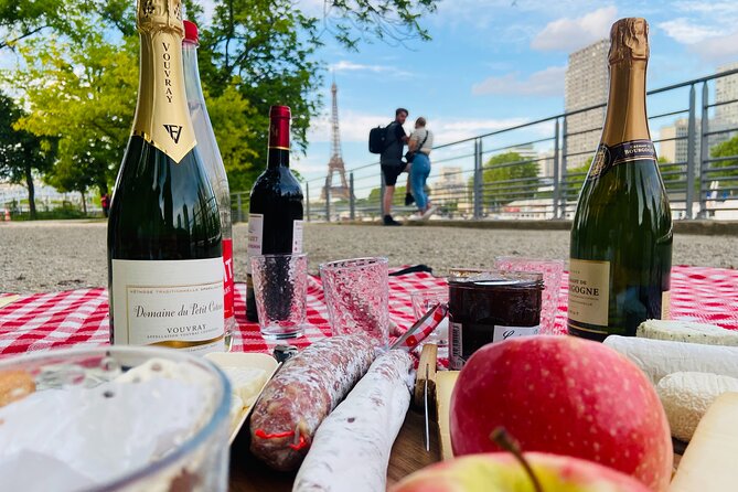 Sunset Picnic With View of Eiffel Tower and Live Music - Reviews