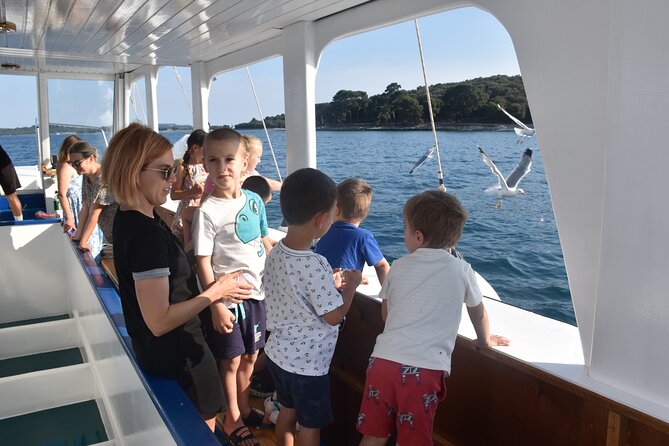 Swimming and Snorkeling in Fazana - Maximum Participants and Boat Description
