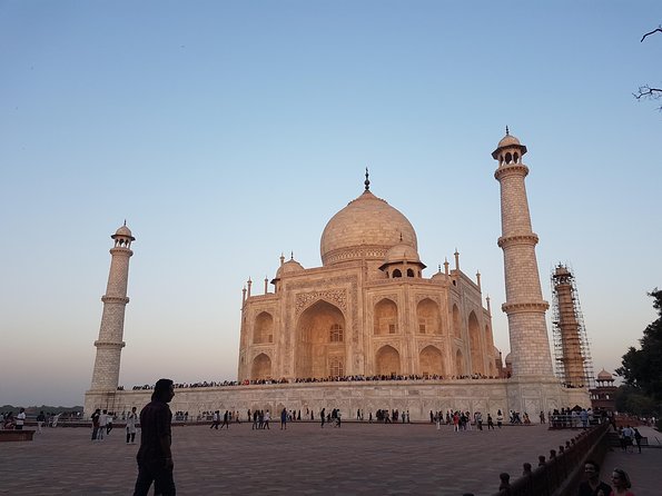 Taj Mahal Agra Overnight Tour From Delhi - Itinerary Details
