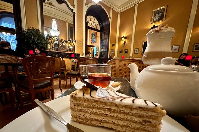 The Beginners Guide to Budapest - Private City Tour With Cake & Coffee - Pricing and Reservation Process