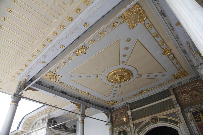 Topkapı Palace and Harem With Live Guide - Tour Highlights