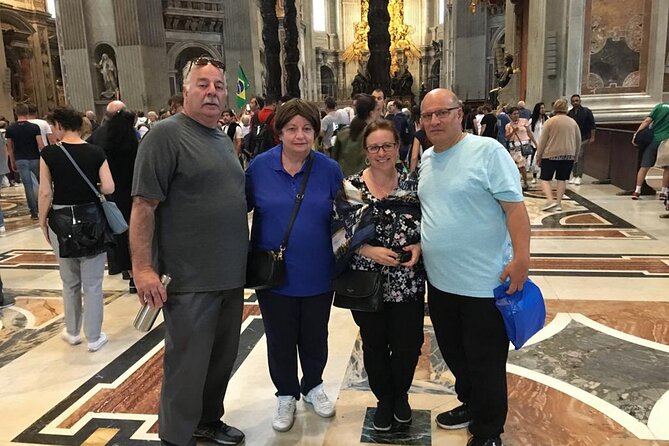 Vatican Museums SkipTheLine 3 Hours in Small Group - Features