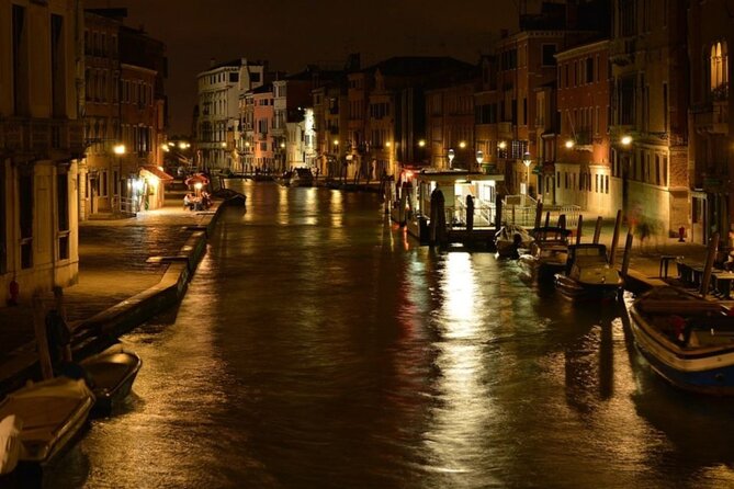 Venice: Private Night Walking Tour - Nighttime Experience