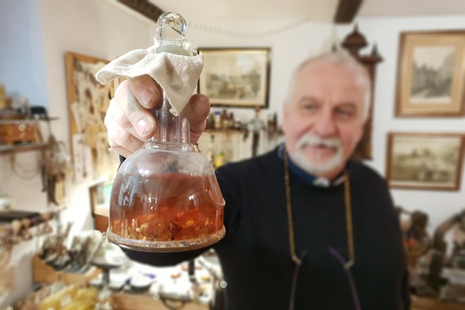1 Hour Gdansk Amber Workshop Tour - Pricing and Lowest Price Guarantee