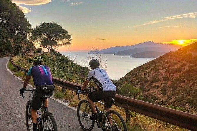 2-Hour E-bike Sunset Tour in Lacona on Monte Tambone - Traveler Requirements