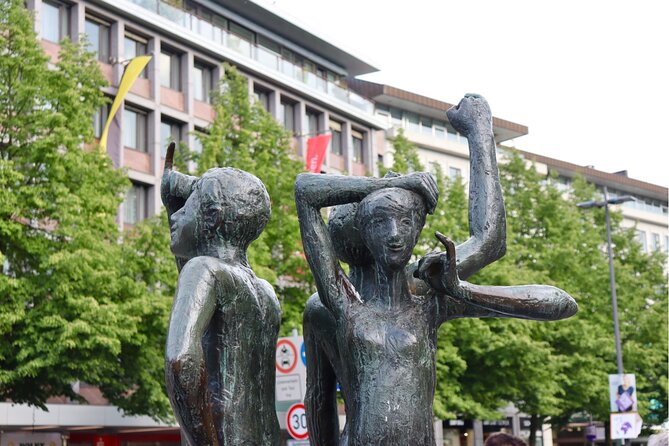 2-Hour Guided Walking Tour in Aachen - Booking and Cancellation Policy
