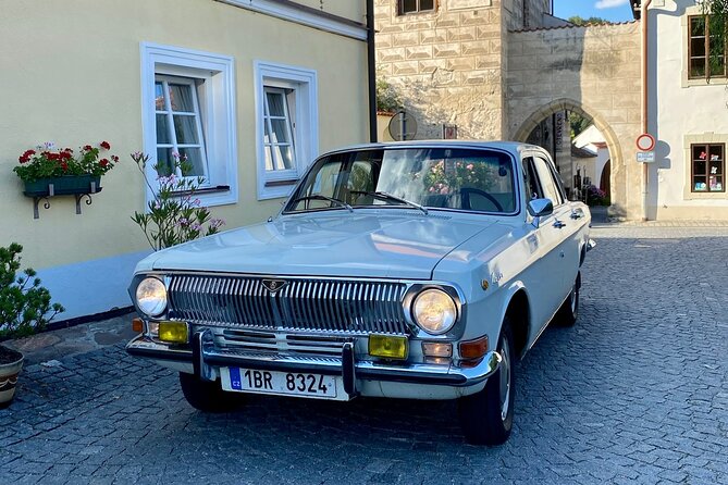 5h Vintage KRUMLOV~HLUBOKA~HOLASOVICE Road Trip - Meeting and Pickup