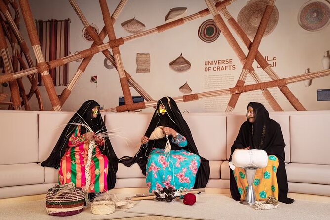 Abu Dhabi Guided Tour Including Qasr Al Watan and Local Lunch - Additional Details