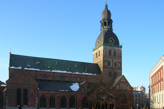 An Audio Tour of Old Riga: From St Peters Church to the Monument of Freedom - Included Features