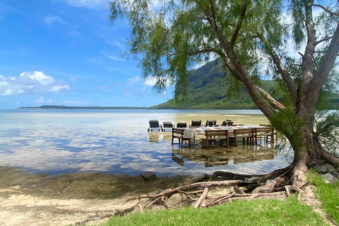 Bel-Ombre: Private Boat, Swimming With Dolphins, Lunch on the Island - Location Directions