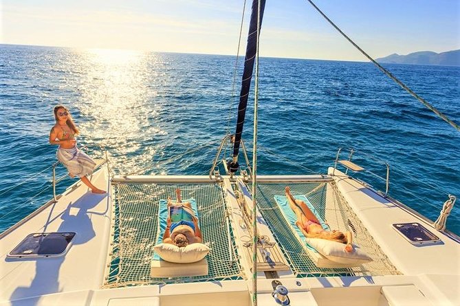 Catamaran Ile Aux Cerfs, Snorkeling + GRSE Waterfall, BBQ & Bar - Customer Reviews
