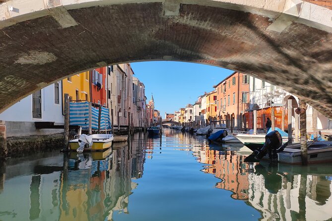 Chioggia: Canals Boat Tour and Take Picture of Cruise Ship