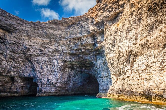 Comino Highlights, Blue/Crystal Lagoon & Caves Private Boat Trip - The Sum Up