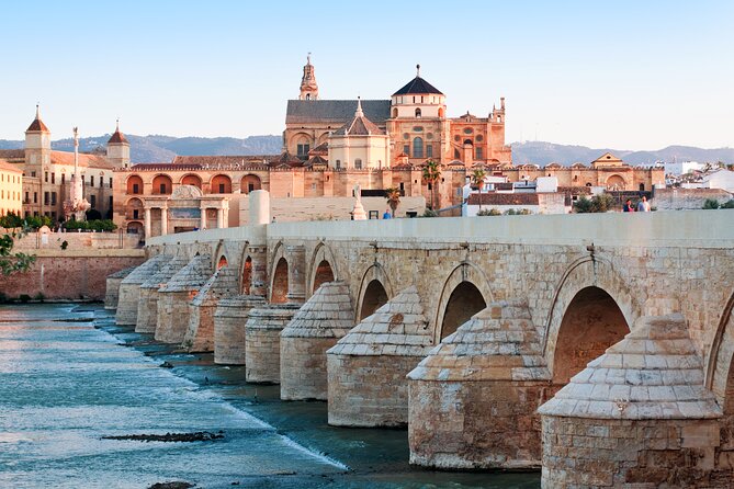 Cordoba: Walking Tour With Audio Guide on App - Start Time and Logistics