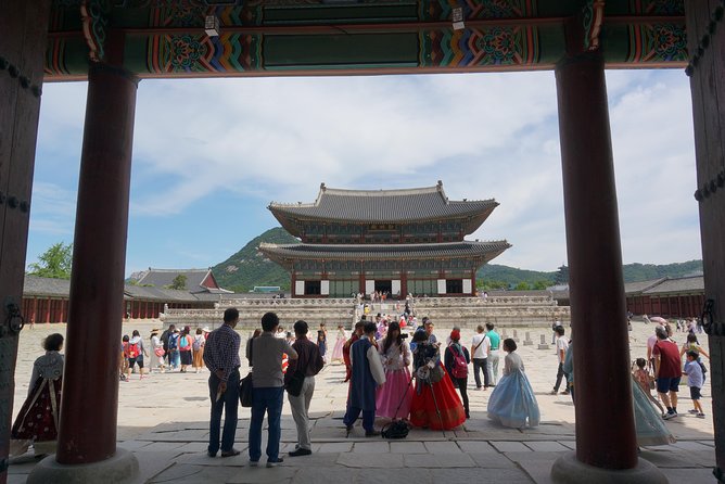 Customized Private Seoul Tour: Palace, Market Etc(Airport Option) - Customer Reviews and Feedback