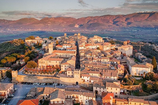 Day Trip: Todi And Montefalco Private Tour + Lunch + Wine Tour With Tasting - Booking Information