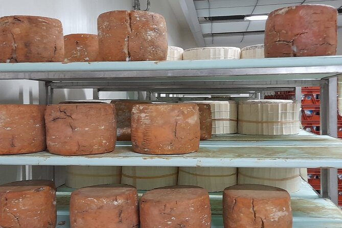 Delightful Deluxe Cheese and Wine Tasting From Lake Como - Booking Your Unforgettable Experience