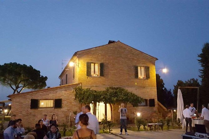 Discovering PODERE CASANOVA Winery, Walking and Wine Tasting With Lunch - The Sum Up