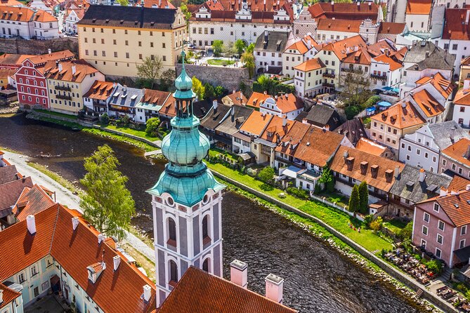 Enchanting Český Krumlov Walking Tour: Echoes of the Past - Castle Exploration