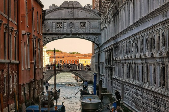Essential Venice Private Tour: Highlights of the Floating City - Price and Booking