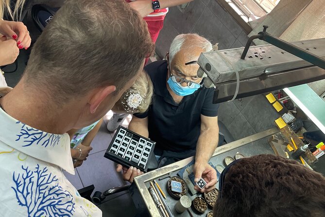 Exclusive Private Tour in The Israel Diamond Exchange + Souvenir - Tour Highlights