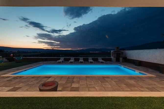 Exclusive V.I.P Party All-Included for Bachelor/Stag/Gentlemen - Frequently Asked Questions