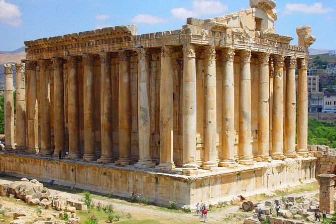 Exploring the Qadisha Valley, Cedars of God, and Baalbek Temples - Tour Features