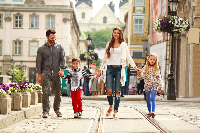 Family Tour of Linzs Old Town, Pöstlingberg and Grottenbahn - What To Expect