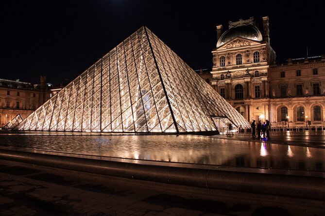 French Kiss Movie Locations in Paris With Private Guide - Fitness Level Requirements