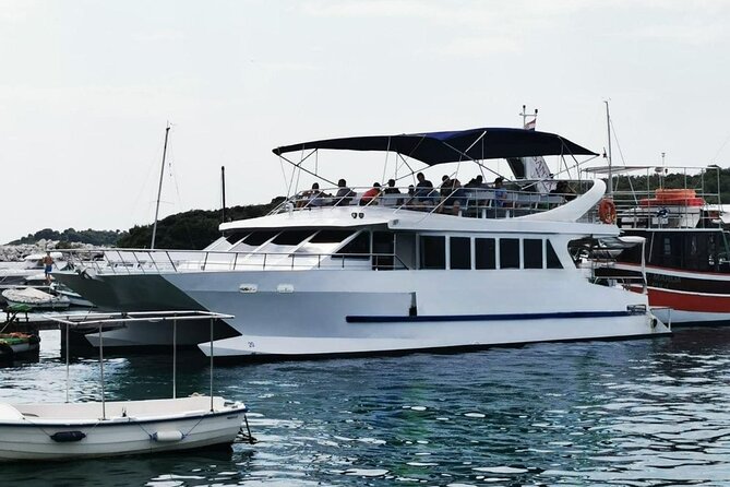 From Split: Blue Lagoon and 3 Islands Fish Picnic Boat Tour - The Sum Up