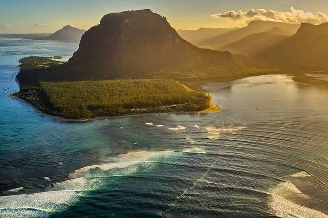 Full-Day Private Hiking Le Morne Mountain & Seafood Lunch at Islet Fourneau - Directions and Tips