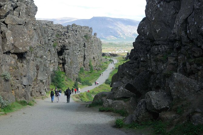 Golden Circle German-Speaking Small Group Tour From Reykjavik - Customer Reviews