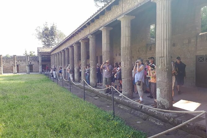 Guided Tour of Pompeii Ruins With Transfer Service - Pickup Information