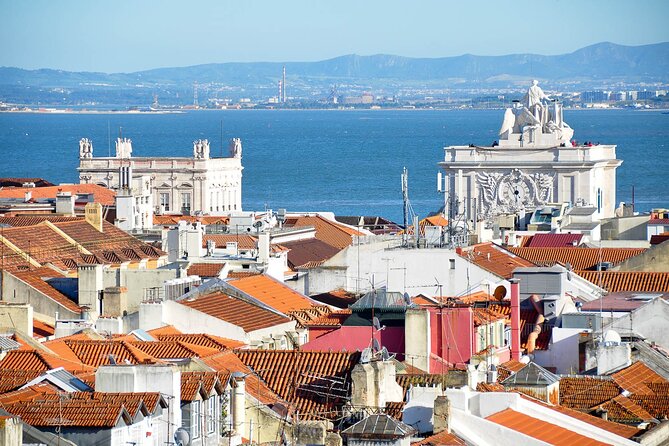 Half-Day Private History and Fun Guided Tour in Lisbon With Pick up - Excluded Expenses