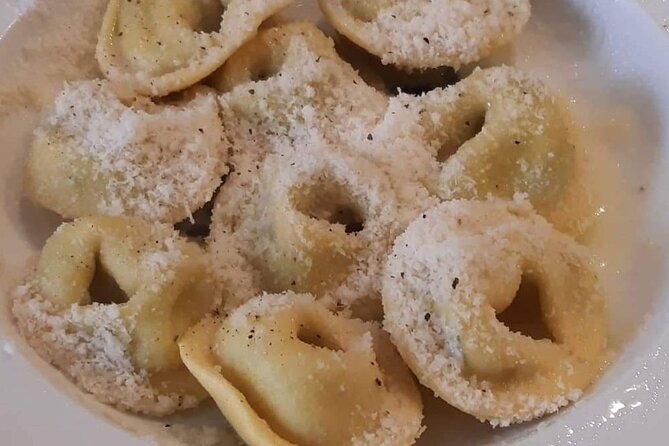 Handmade Pasta Cooking Class in an Umbrian Country House - Meeting and Pickup Details