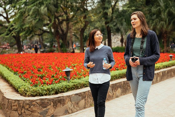 Highlights & Hidden Gems With Locals: Best of Hanoi Private Tour - Guide Personalities