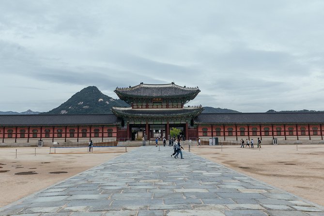 Highlights & Hidden Gems With Locals: Best of Seoul Private Walking Tour - Gwanjang Market Delights
