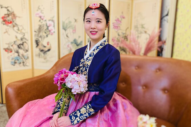 [Jeju] Hanbok Private Guide Tour & Photo Session in Beautiful Yongduam Rock, - The Sum Up