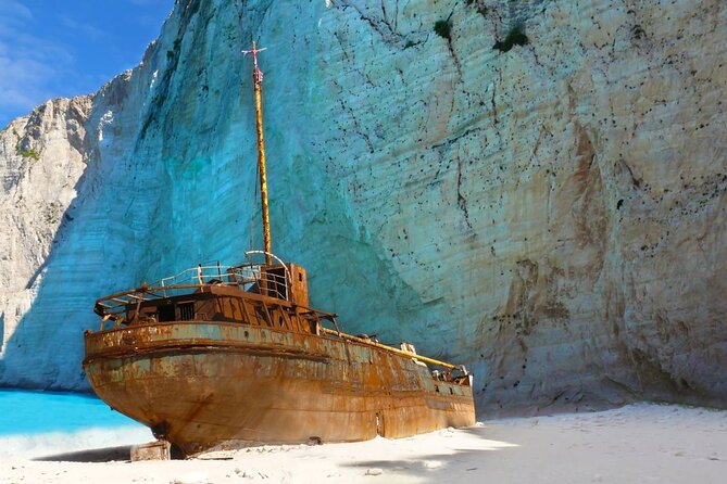Kefalonia: Zante Cruise to Navagio Beach Tour With Photostop - Itinerary Highlights