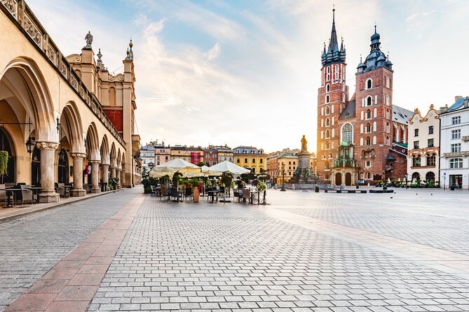 Krakow: Guided 2-hour Old Town Walking Tour - Directions
