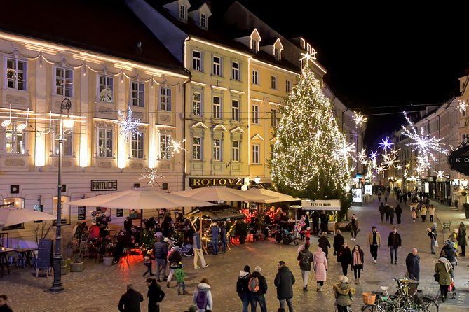 Ljubljana Festively Decorated Walking Tour - Reservation and Cancellation Policy