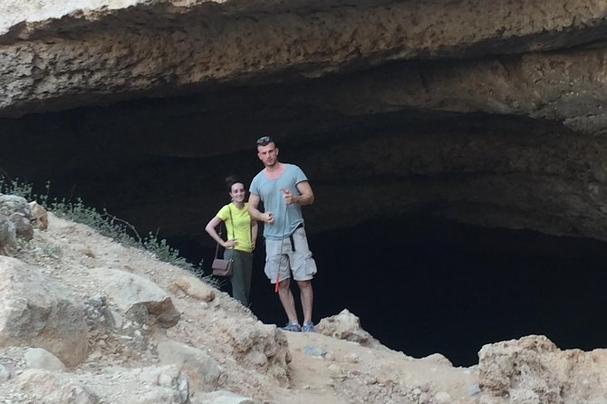 Muscat : Private Trip to Wadi Shab for a Full Day With Lunch - The Sum Up