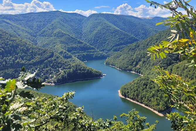Paddle and Hike A Day Trip on the Stunning Lakes of Carpathians - Location and Activities