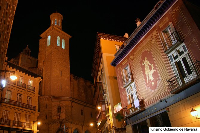 Pamplona and Olite Royal Palace Guided Small Group Tour, Lunch Included - Participant Requirements