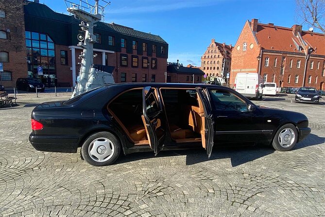 Private Airport Gdansk and Hotels Transfer up to 6 Guests - Frequently Asked Questions