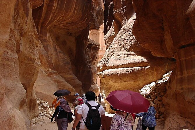 Private Arrival Transfer: Amman Airport to Petra Hotels - Luggage Allowance