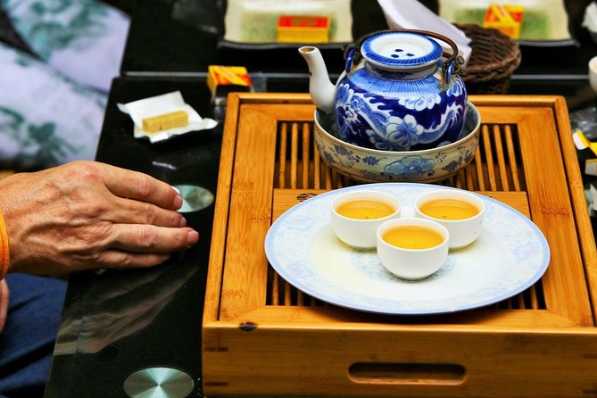 Private Crowd Free Hanoi: Morning Highlights of the City Experience - Traveler Reviews and Testimonials