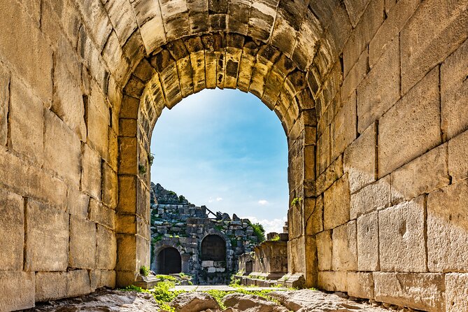 Private Day Tour to Umm Qais From Amman With Optional Hiking Trail - Directions and Logistics