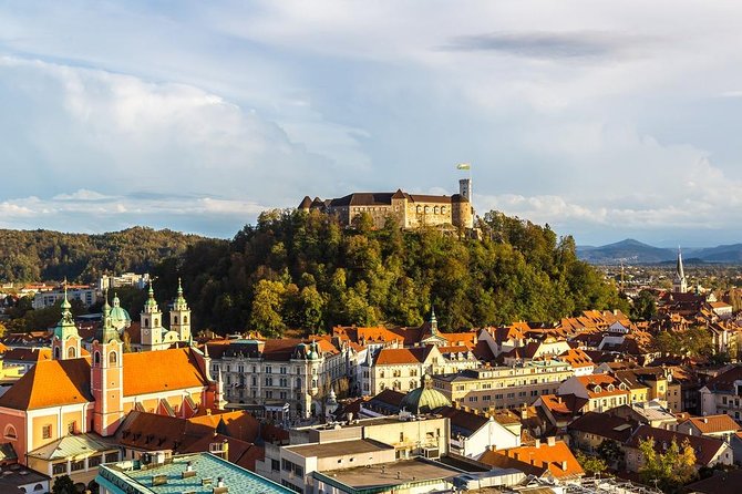 Private Day Trip to Ljubljana and Postojna Cave From Zagreb - Transportation and Guides