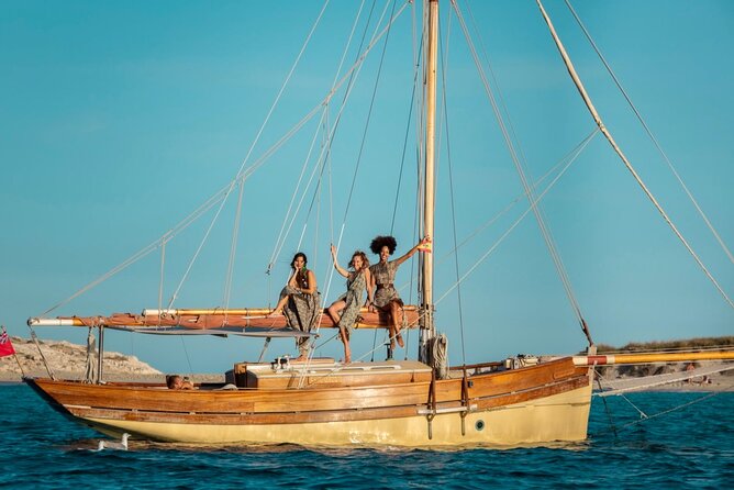 Private Sailboat Excursion Through the Bay of Palma - Pricing